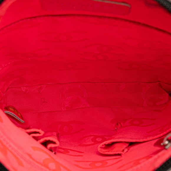 CHANEL Black Leather Logo Shoulder Bag - Picture 7 of 10